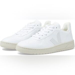 Veja V-10 Leather Sneakers in Extra-White